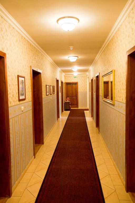 Апарт отель Goecsej Palatinus Etterem Es Panzio Залаэгерсег Экстерьер фото